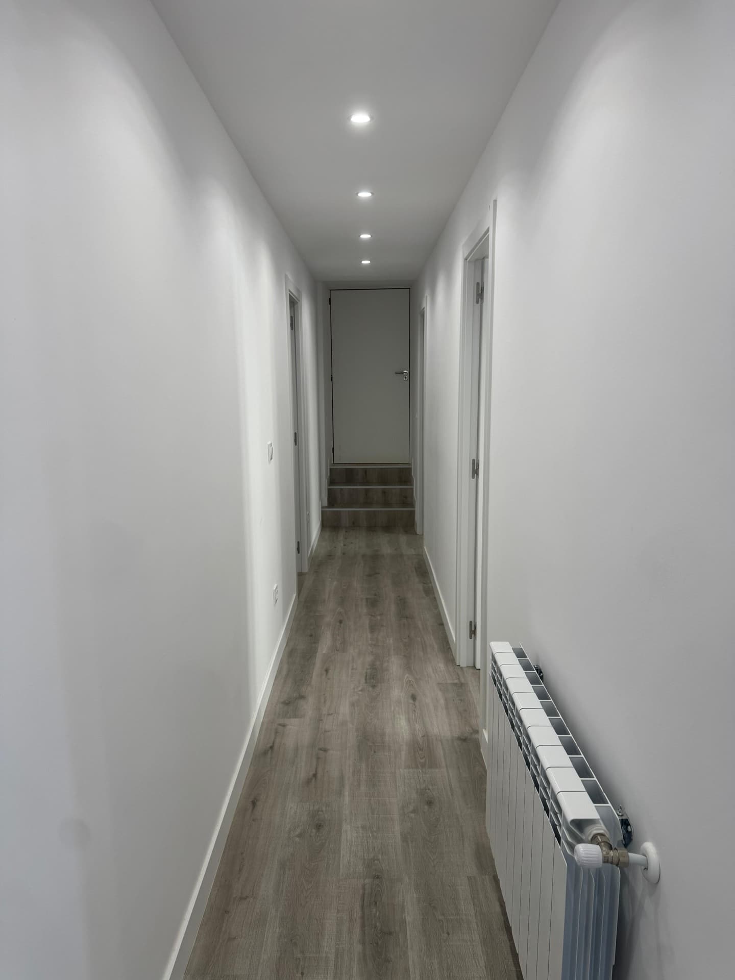 Pasillo distribuidor del apartamento